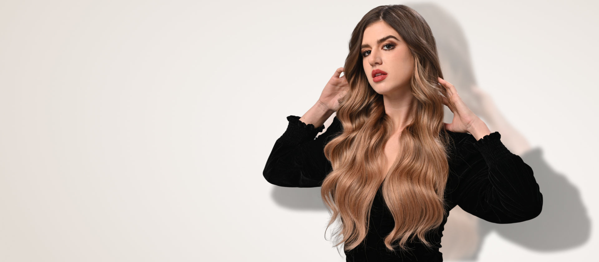 <p>Human Hair Products<br/>Customization <em>Expert</em></p>